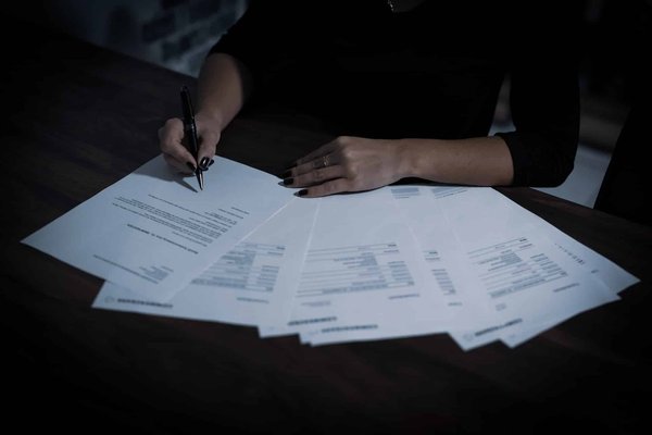 Quelles sont les démarches administratives à effectuer lors d'une entrée ou d'une sortie de location ?